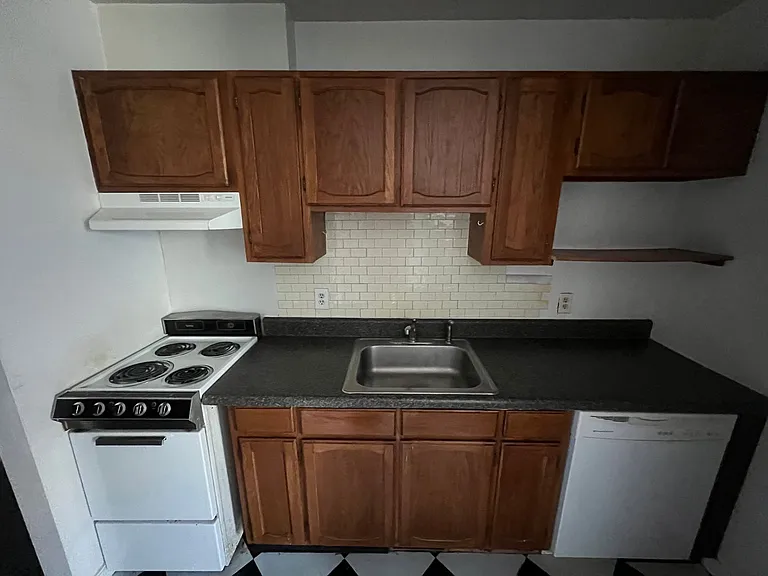2623 Floyd Avenue — Photo 15