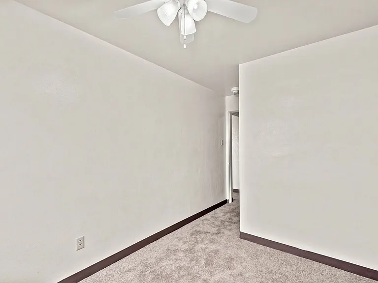 2117 Brownsville Road — Photo 70
