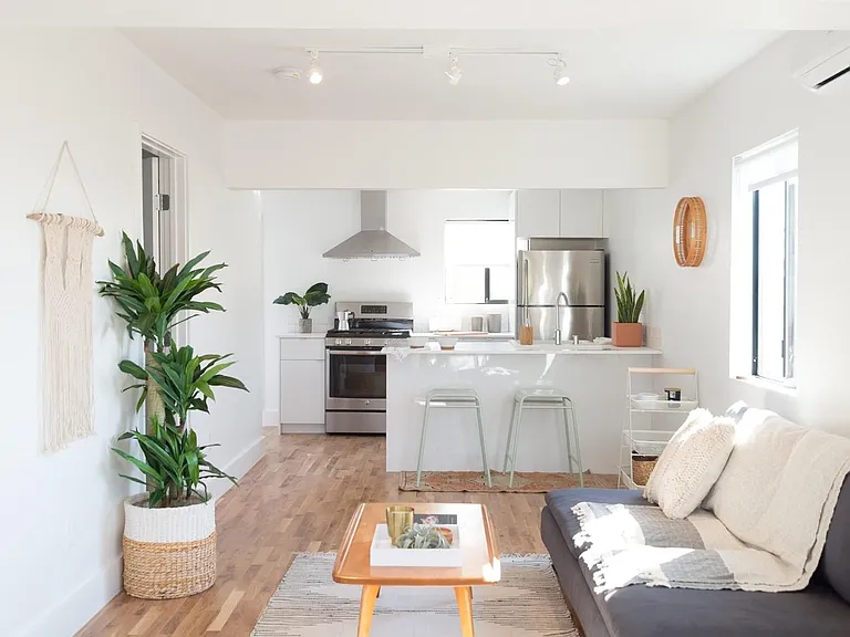 1700 Kearney St #1700 — Photo 8