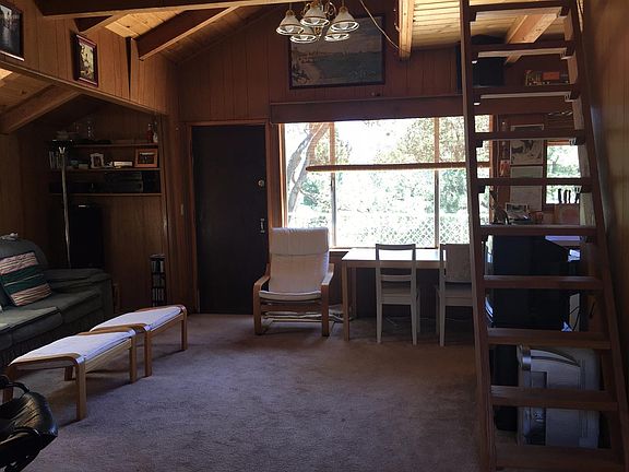 4th image of 589 Dahlia Dr