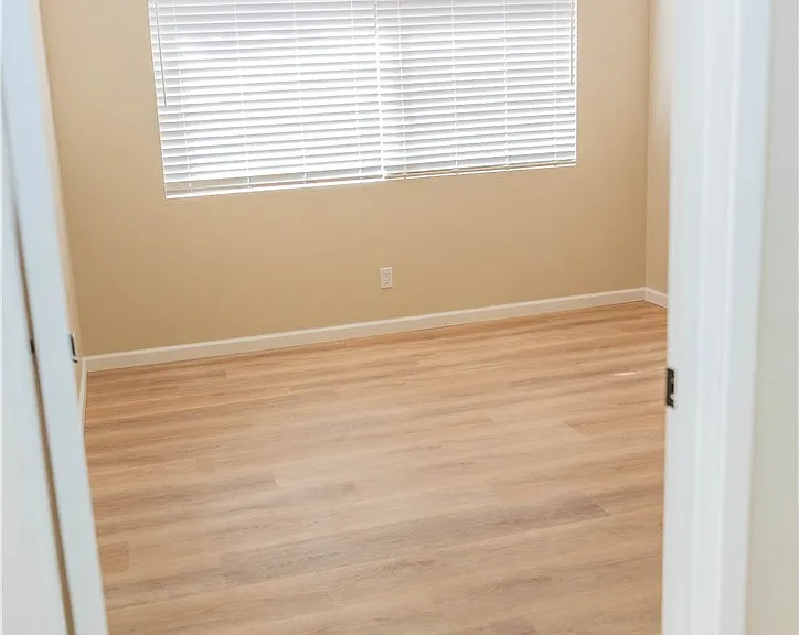 1219 N Edwards St #33 — Photo 28