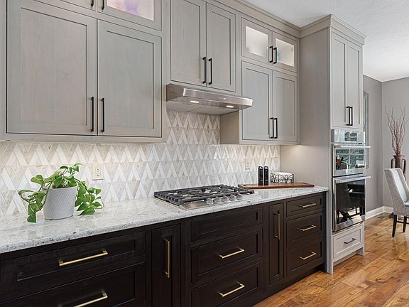 3rd image of 3677 Foresta Grand Dr