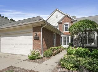 16658 Country Knoll Dr #47, Northville, MI 48168