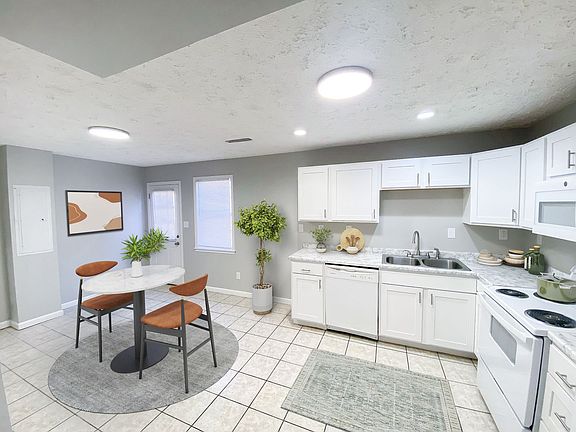 2nd image of 3505 Old Valley View Dr #3636