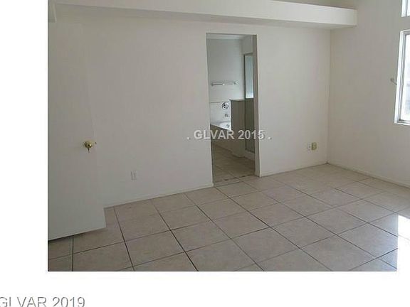 3rd image of 5825 Kane Holly St