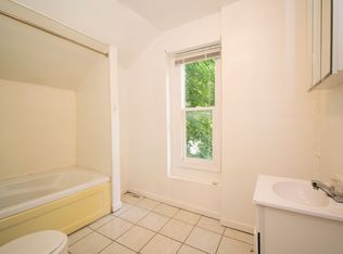 212 W Washington St #18519159, Champaign, IL 61820