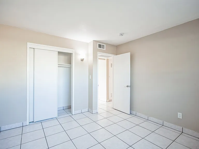 74460 Alessandro Dr — Photo 13