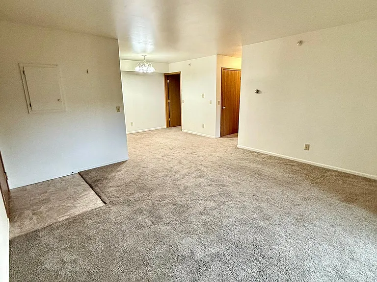 Country Village Apartments — Photo 12