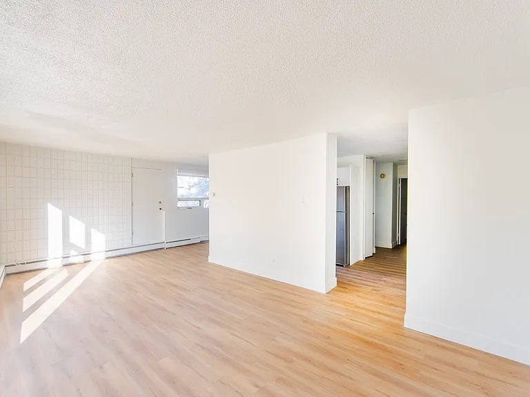 815 50th Ave SW — Photo 38