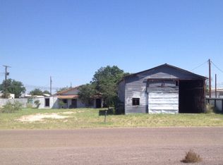 805 E 3rd St, Monahans, TX 79756