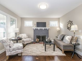 10 Godfrey Ave, Roseland, NJ 07068