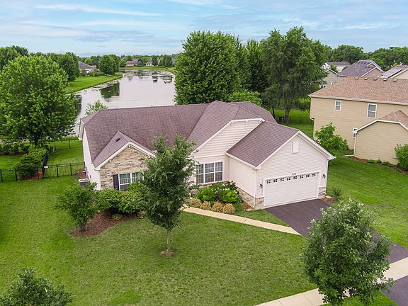 2nd image of 336 E Cloverlane Dr