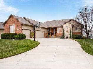 217 S Jamestown Cir, Andover, KS 67002