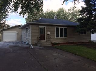 1411 15th St S, Moorhead, MN 56560
