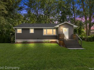 379 W Brooklyn Ave, Pontiac, MI