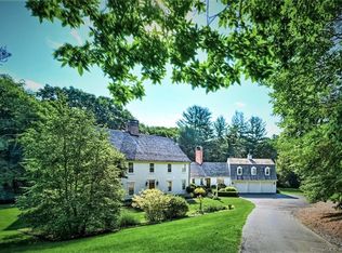 23 Steeple View Ln, Woodbury, CT 06798