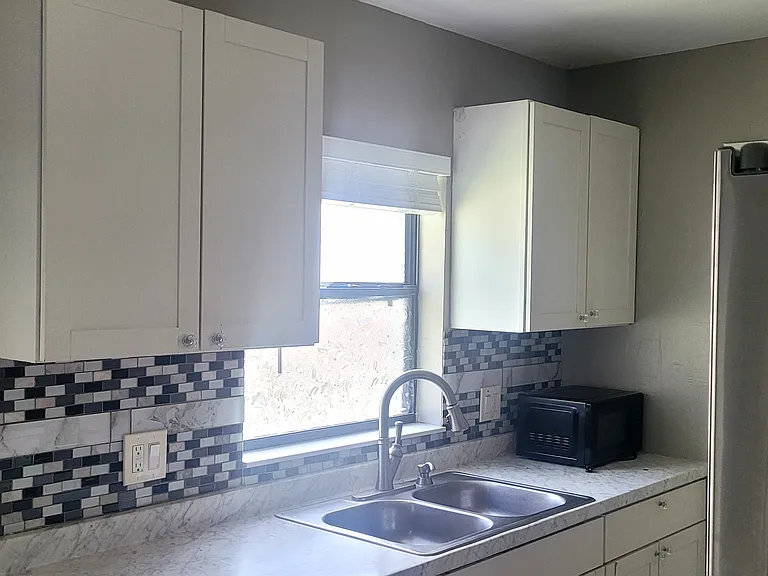 2605 Jackson St — Photo 5
