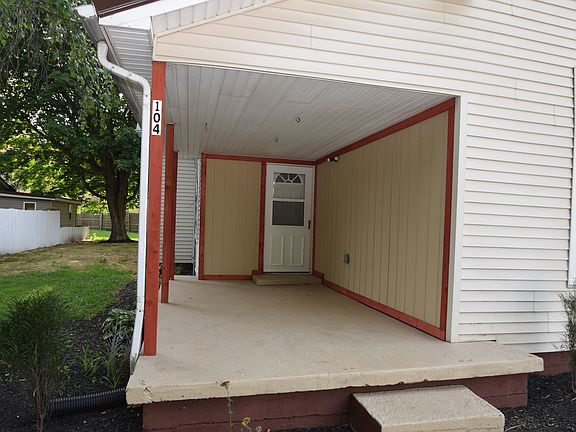2nd image of 104 S Madison St