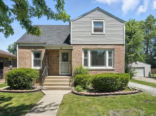 228 E 141st St, Dolton, IL 60419
