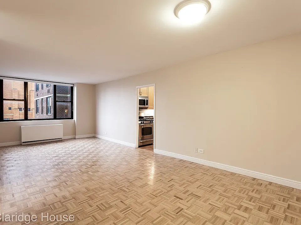 201 E 87th St #25S