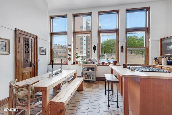 Sold by Citi Habitats | media 41