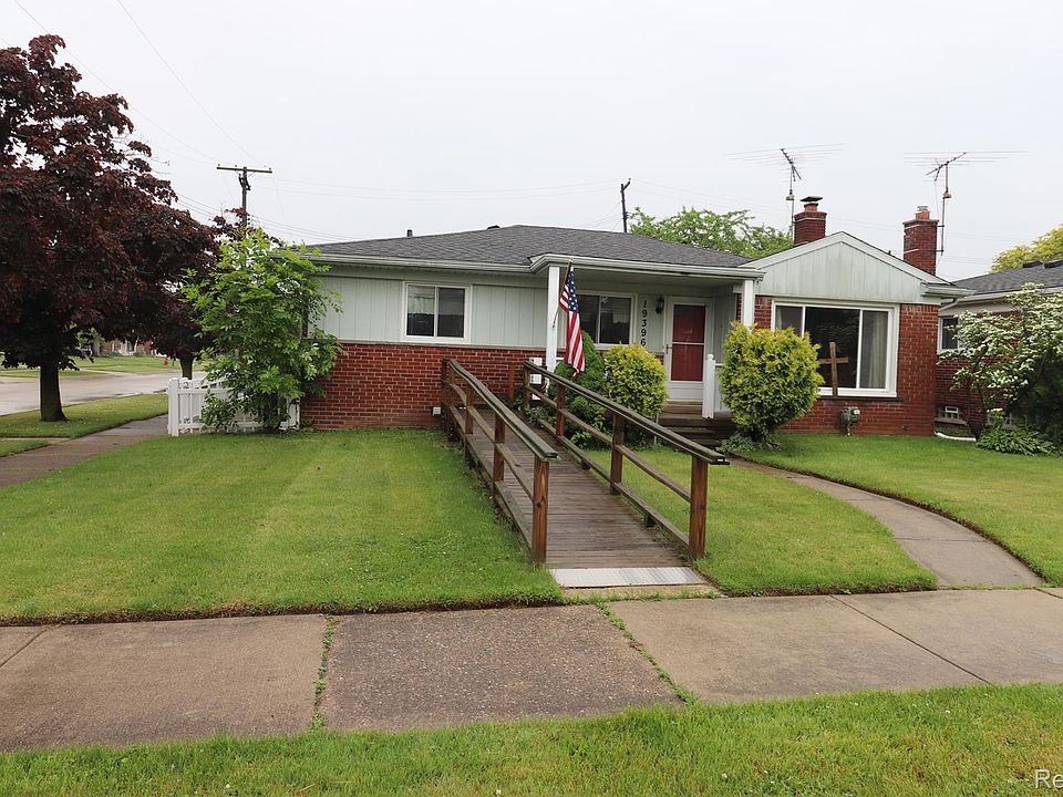 1st image of 19396 Wilfred St