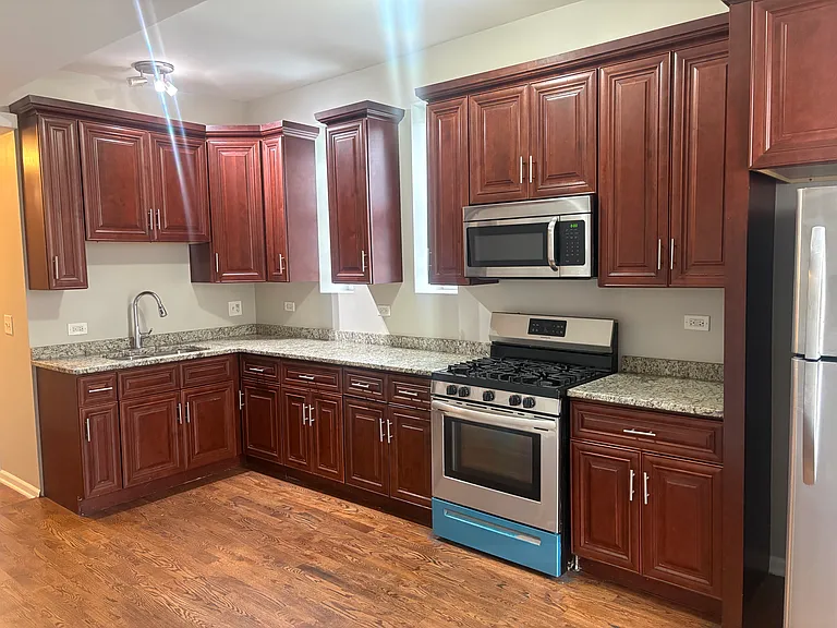 4326 S Calumet Ave #2 — Photo 10