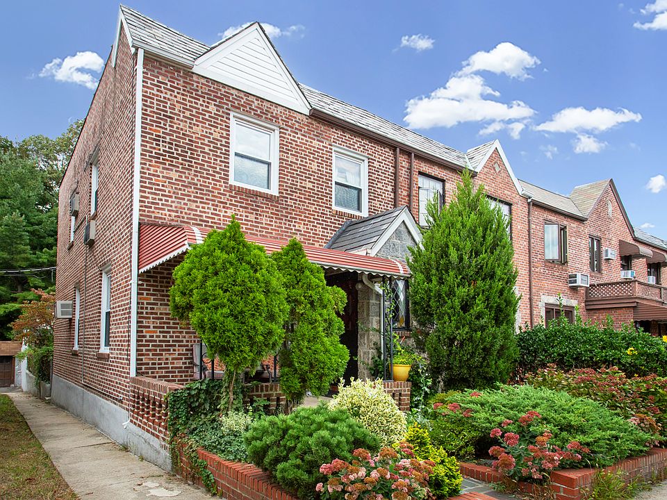 1st image of 67-66 Selfridge St #1