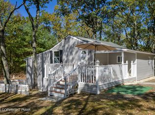 510 Danas Ct, East Stroudsburg, PA 18302