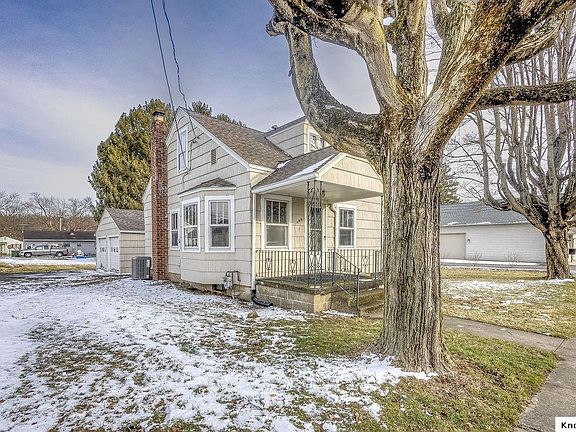 3rd image of 108 Ringold St