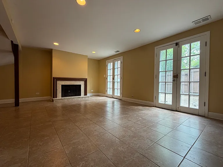 3021 Highland Ave — Photo 13