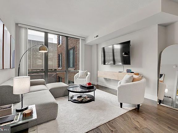 5th image of 50 Florida Ave NE APT 419