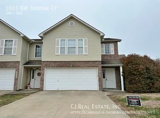 1603 NW Jordan Ct, Blue Springs, MO 64015