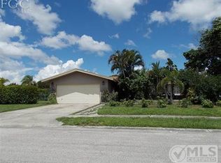 843 Bethany Ct S, Fort Myers, FL 33919