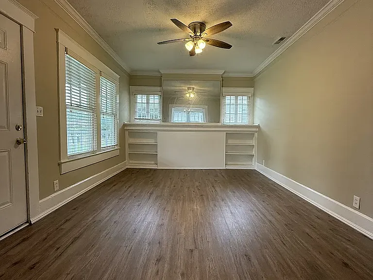 1816 Saint Charles Ave SW — Photo 3