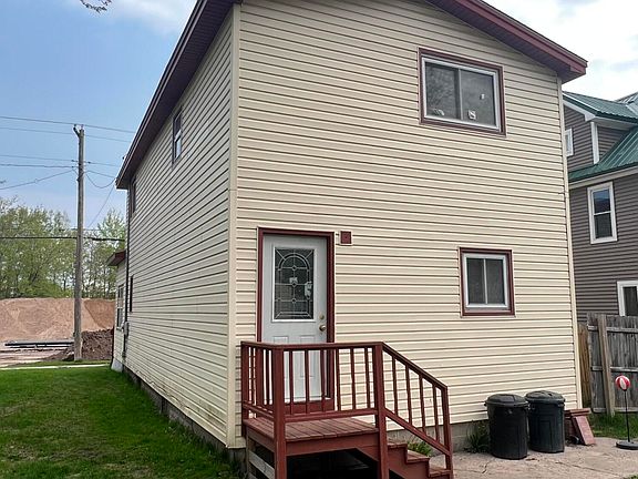 3rd image of 1014 E Easterday Ave