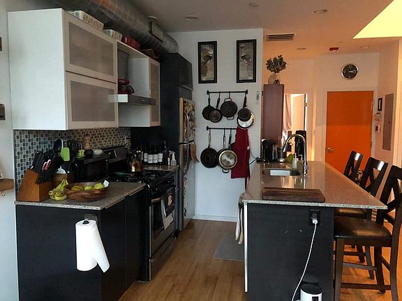 5th image of 457 E Girard Ave #1F