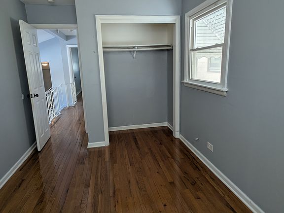 3rd image of 4419 S Leclaire Ave