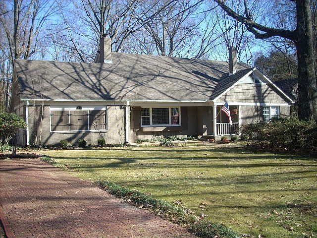 1st image of 1214 E Crestwood Dr