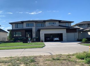 21333 A St, Elkhorn, NE 68022