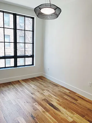 Rented by Manhattan Management LLC | media 16