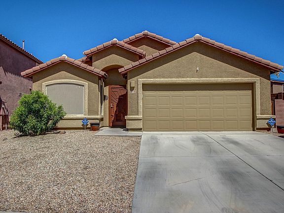 2nd image of 135 S Beyerville Pl E