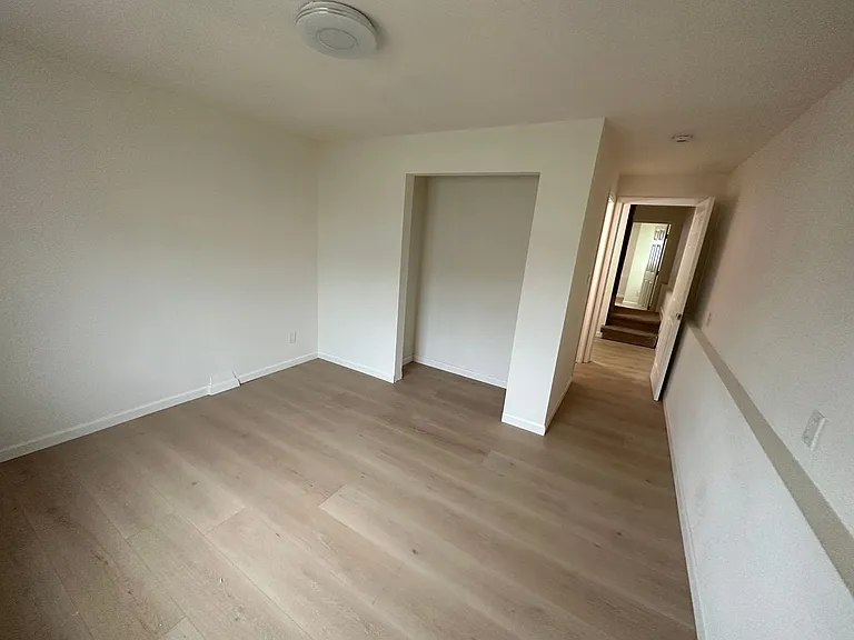 12 Montebello Dr — Photo 5