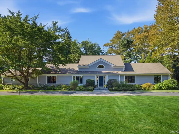 2 Meadow Road, Old Westbury, NY 11568