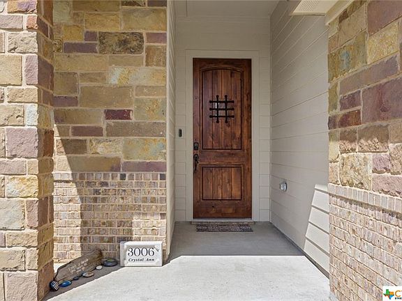 2nd image of 3006 Crystal Ann Dr