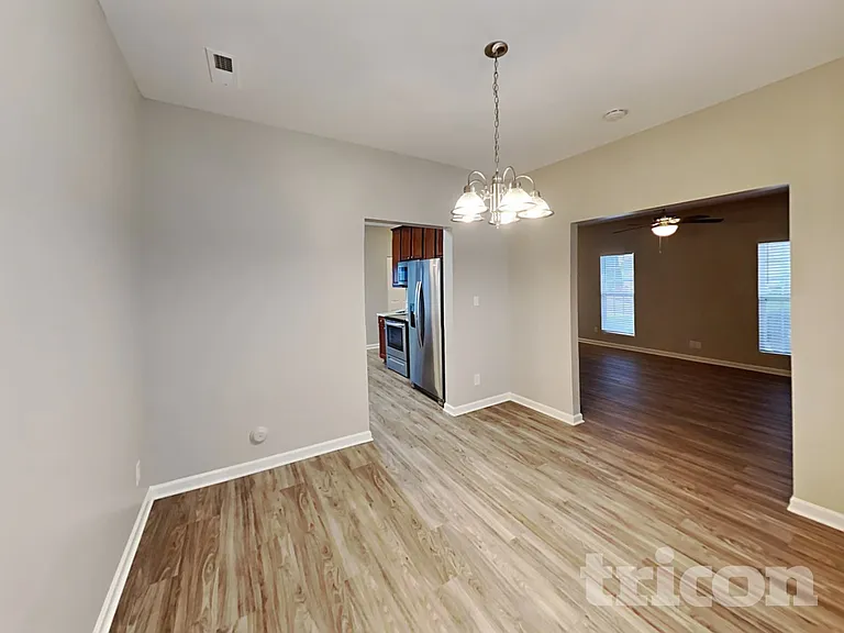 320 Stone Meadow Dr — Photo 5