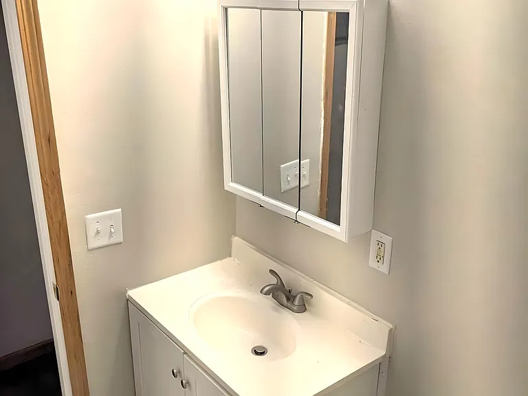 Twin Pines Apartments — Photo 53