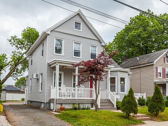 3rd image of 241 Yetman Ave