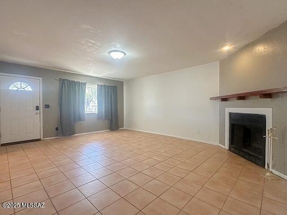 5th image of 1642 W Ontario St