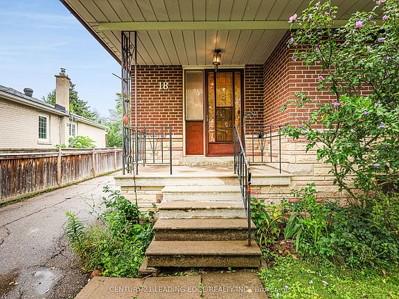 3rd image of 18 Romulus Dr